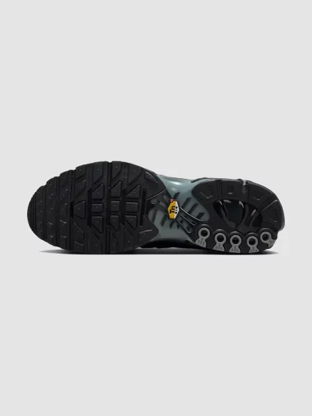 Кожаные кроссовки Nike Air Max Plus черные