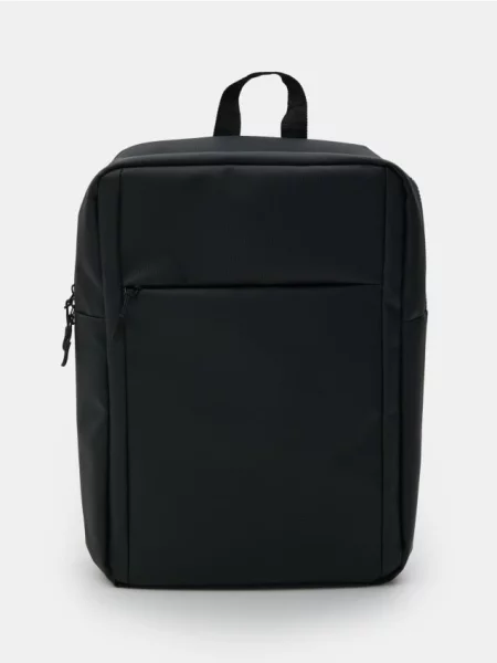 Sinsay Jednobarevný batoh s kapsou na notebook černá