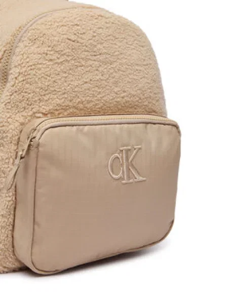 Ruksak Calvin Klein Teddy Medium Backpack béžová