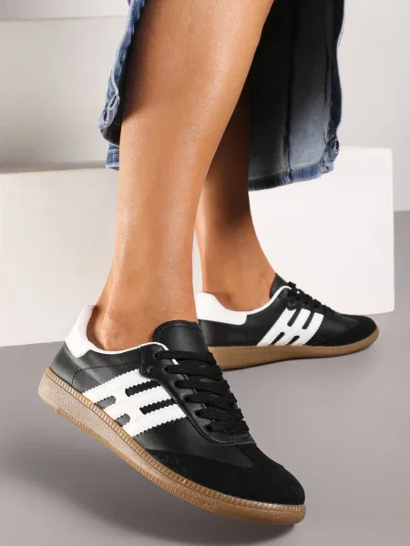 Sneakerși Inny alb