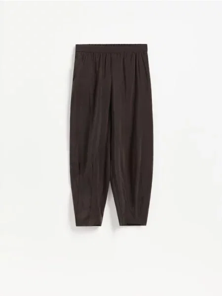 Pantaloni Reserved maro