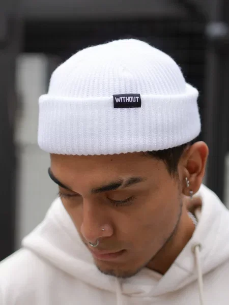 Шапка Without белая
