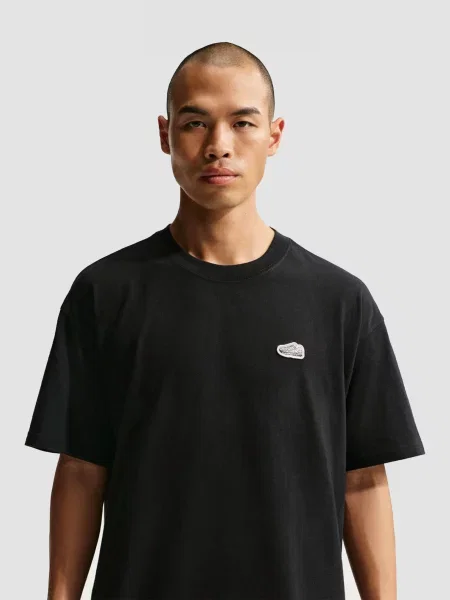 Футболка NIKE Sportswear Vomero Patch чорний