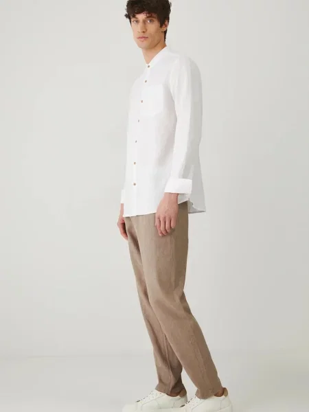 Lanena košulja Medicine regular s ruskim ovratnikom bijela