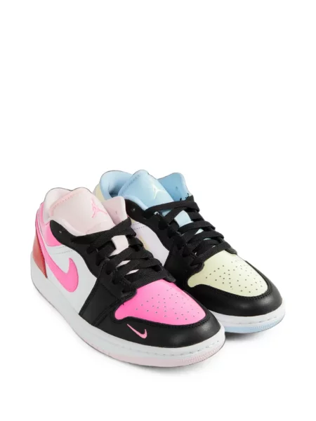 Маратонки Jordan Air Jordan 1 с връзки с дантела розово