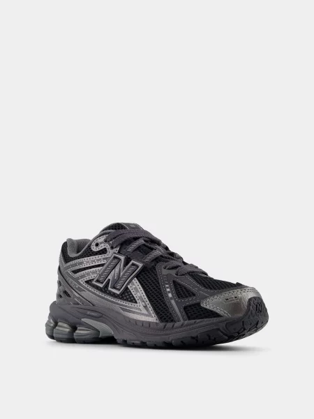 Детские кроссовки New Balance черные