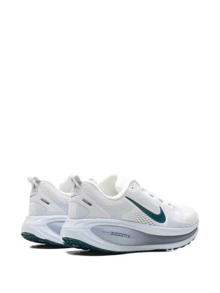 Sneakerși Nike Zoom cu decolteu în V negru