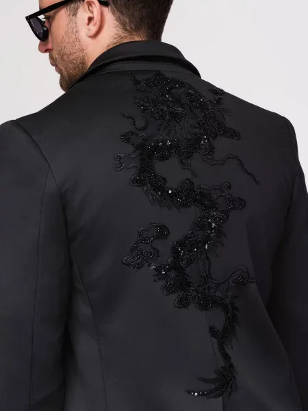 Ombre muška jakna s kapuljačom i zmajem crna