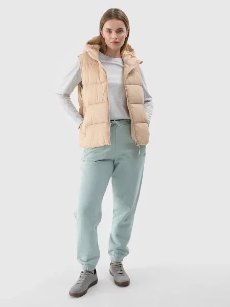 Vestă 4f cu guler înalt negru