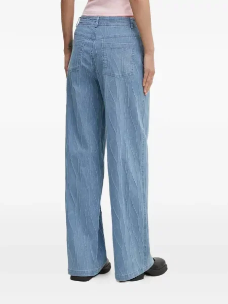 Traperice Résumé plava