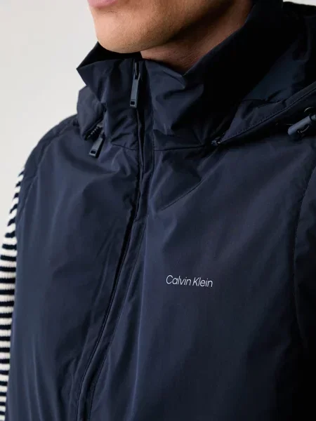 Calvin Klein ujjatlan kabát kapucnival férfi