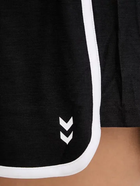 Шорты Hummel