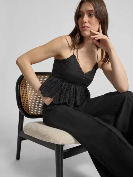 Lniany top Weekend Max Mara z dekoltem w serek casual biały