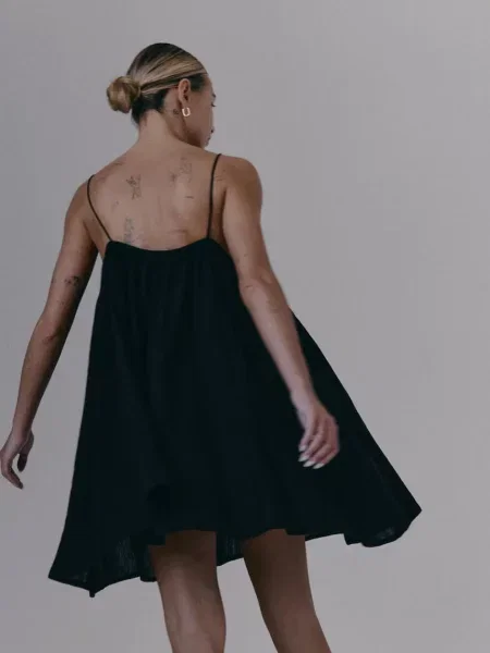 Сукня MUUV. MINIME mini розкльошена чорний