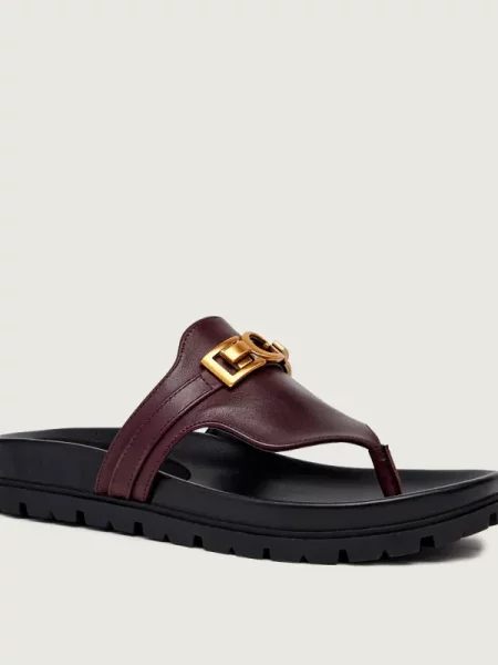 Șlapi Guess din piele bordo