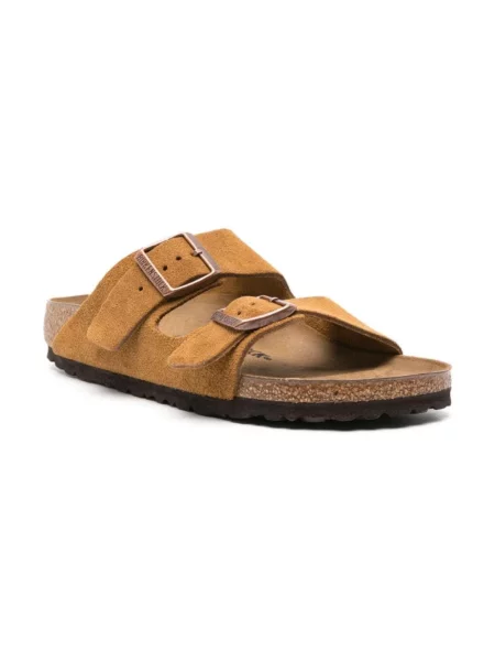 Klapki Birkenstock zamszowe brązowe
