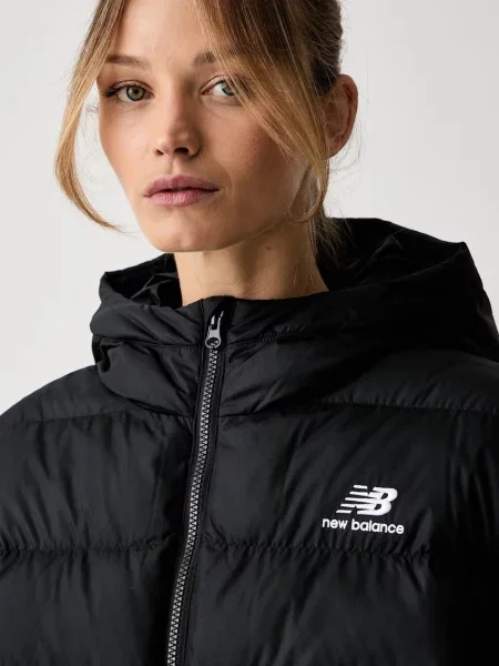 Steppelt dzseki New Balance fekete