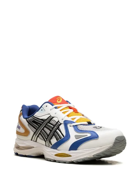Sneakerși Asics alb