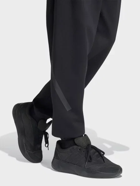 Спортивные штаны Adidas черные