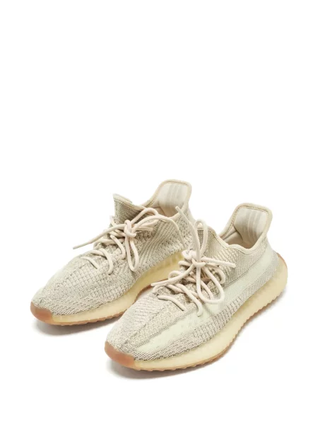 Маратонки Adidas Yeezy с връзки с дантела