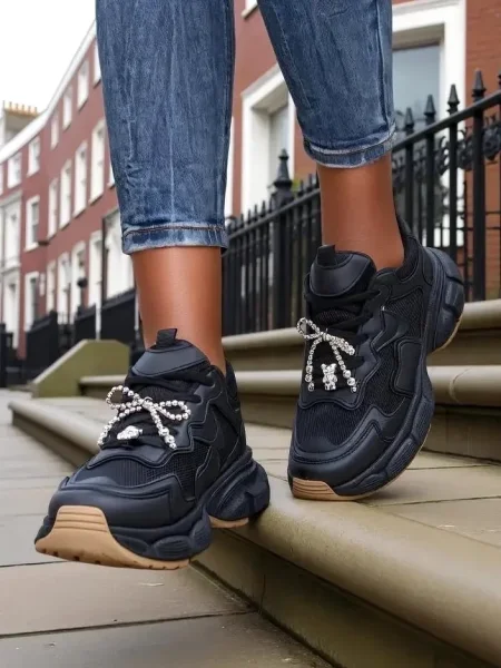 Sneakerși Resti negru