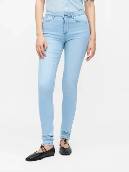Vero Moda Tall Džínsy svetlomodrá