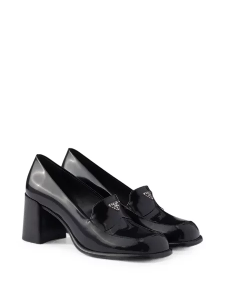 Pantofi loafer Prada din piele negru