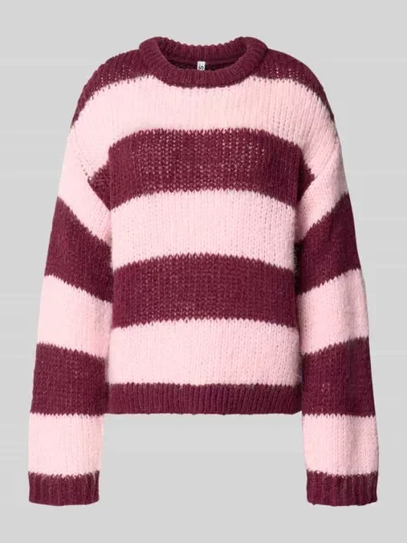 Sweter krój regular fit w dwukolorowym wyglądzie model DORTHEA' Pieces różowy