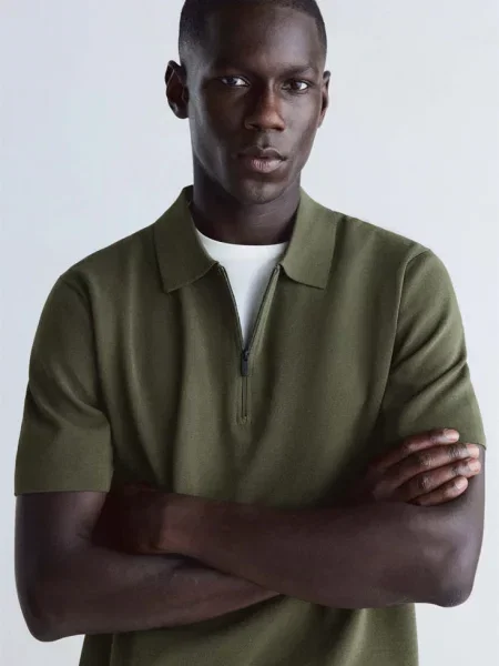 Koszulka polo comfort stretch z zamkiem Coolmax® khaki Mężczyzna S MANGO MAN
