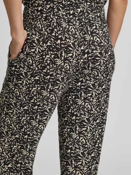 Spodnie materiałowe o kroju relaxed fit z mieszanki Tom Tailor czarne
