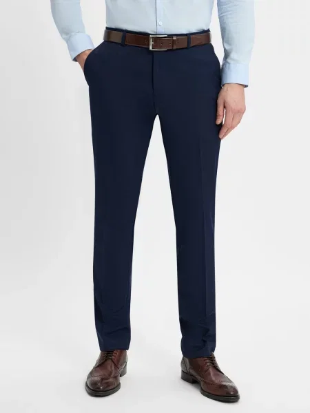 Finshley & Harding spodnie od garnituru modułowego Mężczyźni Slim Fit jednolity 90 niebieski