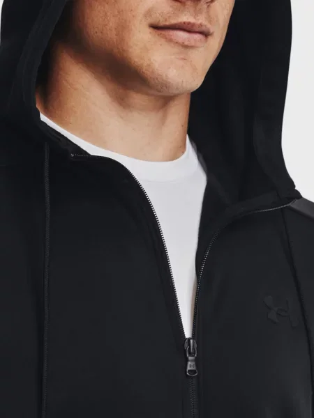 Флисовая спортивная кофта Under Armour черная