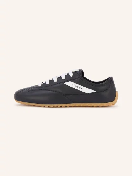 Mcqueen Sneakersy Boxe černá bílá