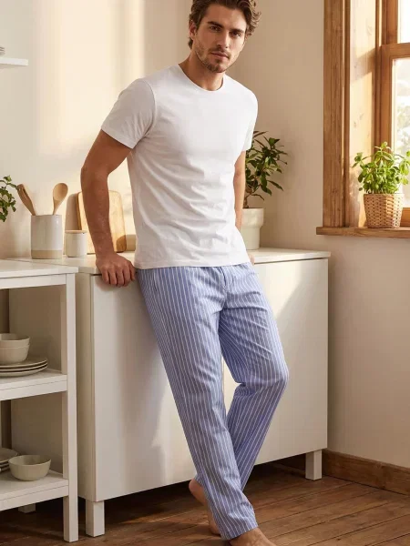 Trendyol Pijama lungă albastru deschis alb