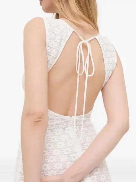 Rochie midi Bardot până la genunchi de costum alb