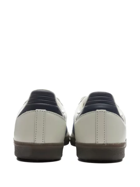 Matlasat geacă Adidas negru
