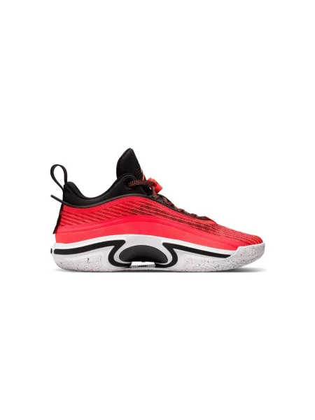 Pantofi Nike roșu