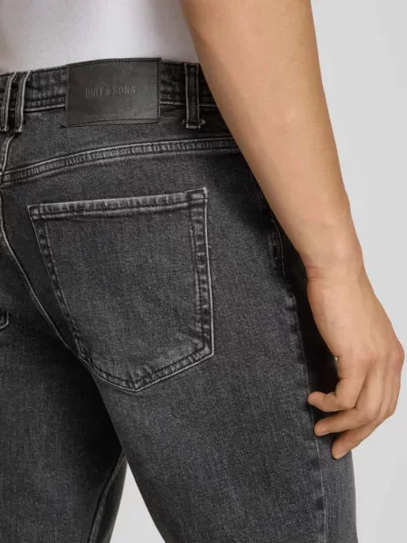 Jeansy o kroju straight fit z mieszanka bawełny model EDGE PERFORMANCE WB Only & Sons czarne
