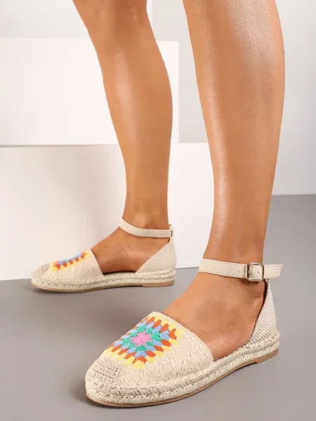 Espadryle na Płaskiej Podeszwie Zapinane na Sprzączkę z Plecioną Podeszwą Laveda beżowe