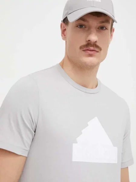 Тениска adidas 0 с апликация сиво