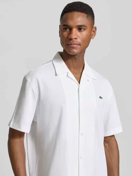 Koszula casual o kroju relaxed fit z czystej bawełny Lacoste biała