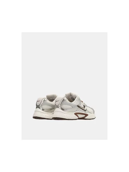Pantofi Nike maro