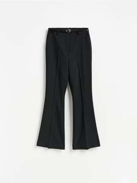 Reserved Pantaloni flare cu curea negru
