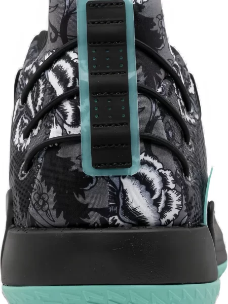 Sneakerși Adidas Solar cu șireturi cu dungi din dantelă negru