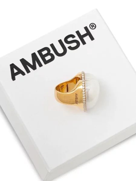 Inel Ambush cu motiv cu inimi auriu