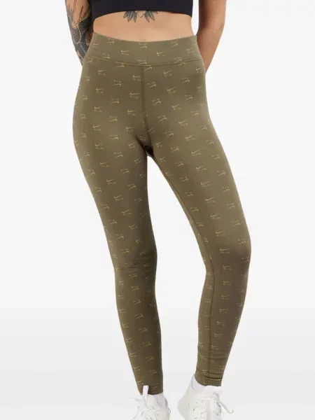 Sportske kratke hlače Nike s cvjetnim printom zelena