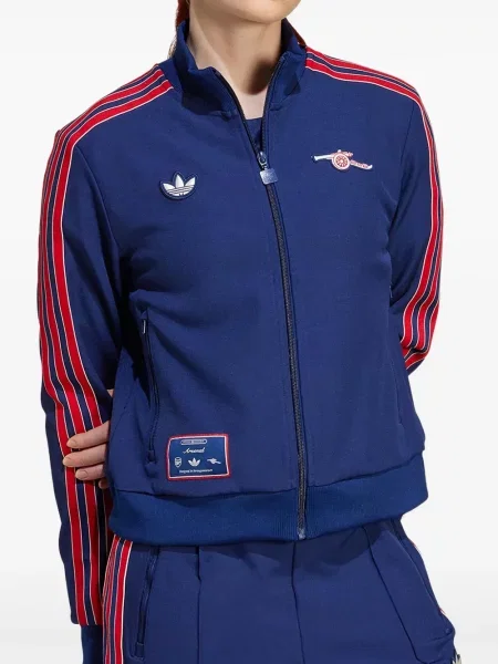Pantaloni scurți cargo Adidas cu model floral albastru