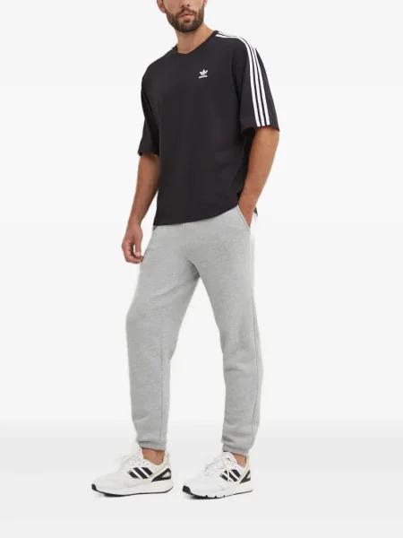 Prugaste kratke hlače Adidas crna