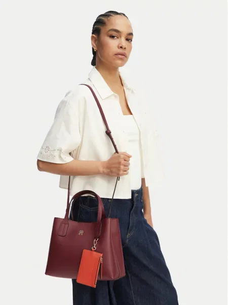 Tommy Hilfiger crossbody torbica iz umetnega usnja rjava
