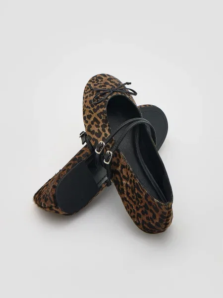 Кожаные балетки Reserved